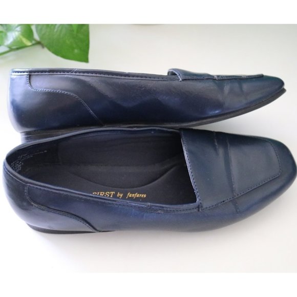 3/$10 Comfort First LOLA Navy Driving Flats - 6.5 - Picture 3 of 15